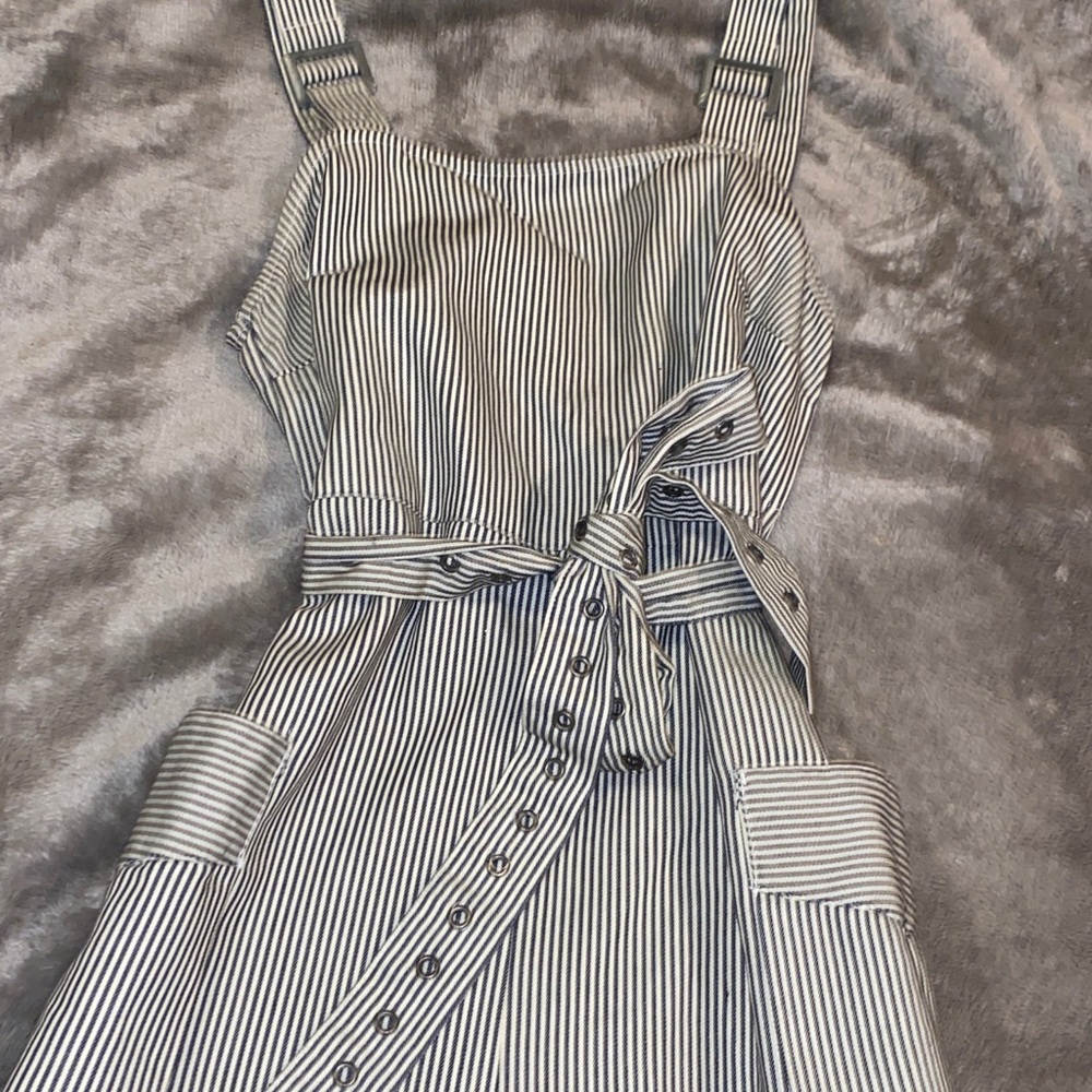 Urban Outfitters Jumpsuit - Picture 2 of 5